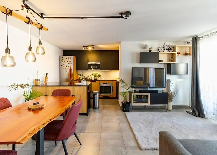 ホームステイ Chez Habitant Proche Metro