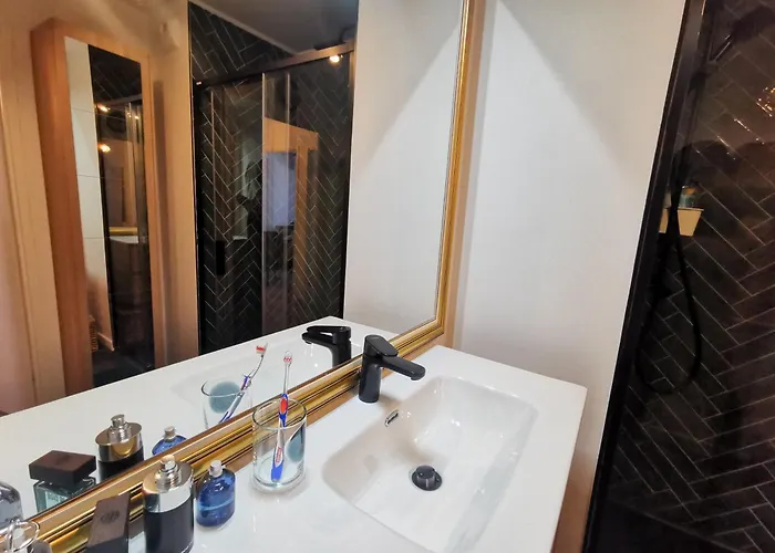 ホームステイ Chez Habitant Proche Metro