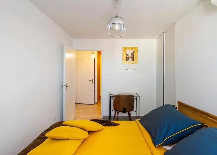 ホームステイ Chez Habitant Proche Metro トゥールーズ