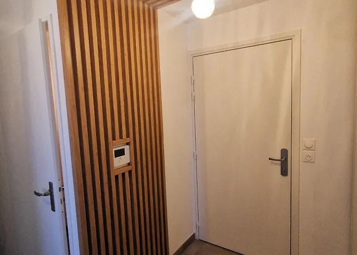 ホームステイ Chez Habitant Proche Metro