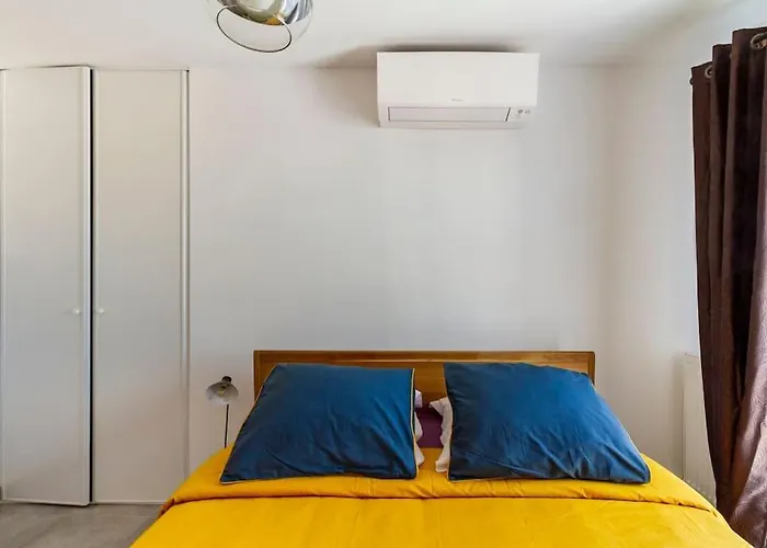 Chez Habitant Proche Metro